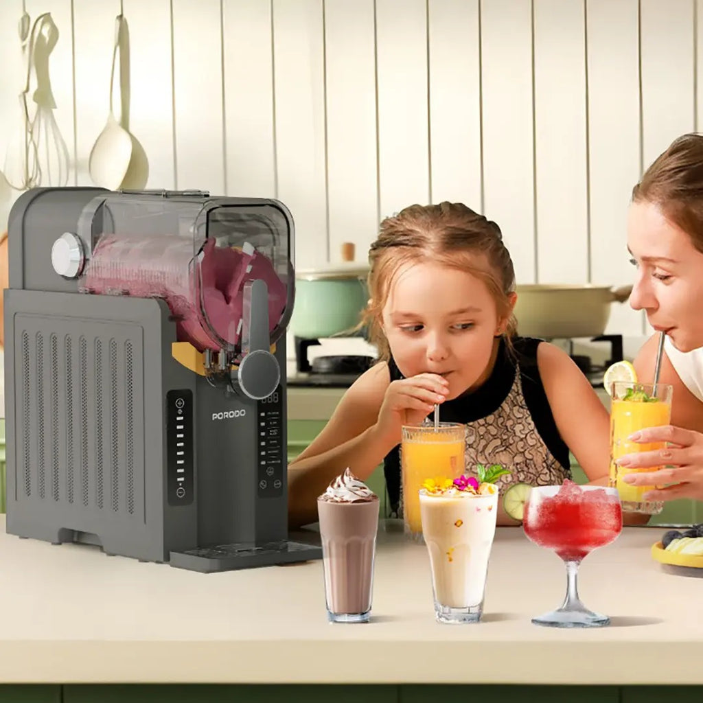 Slushie Maker with 2.6L Container – Top View